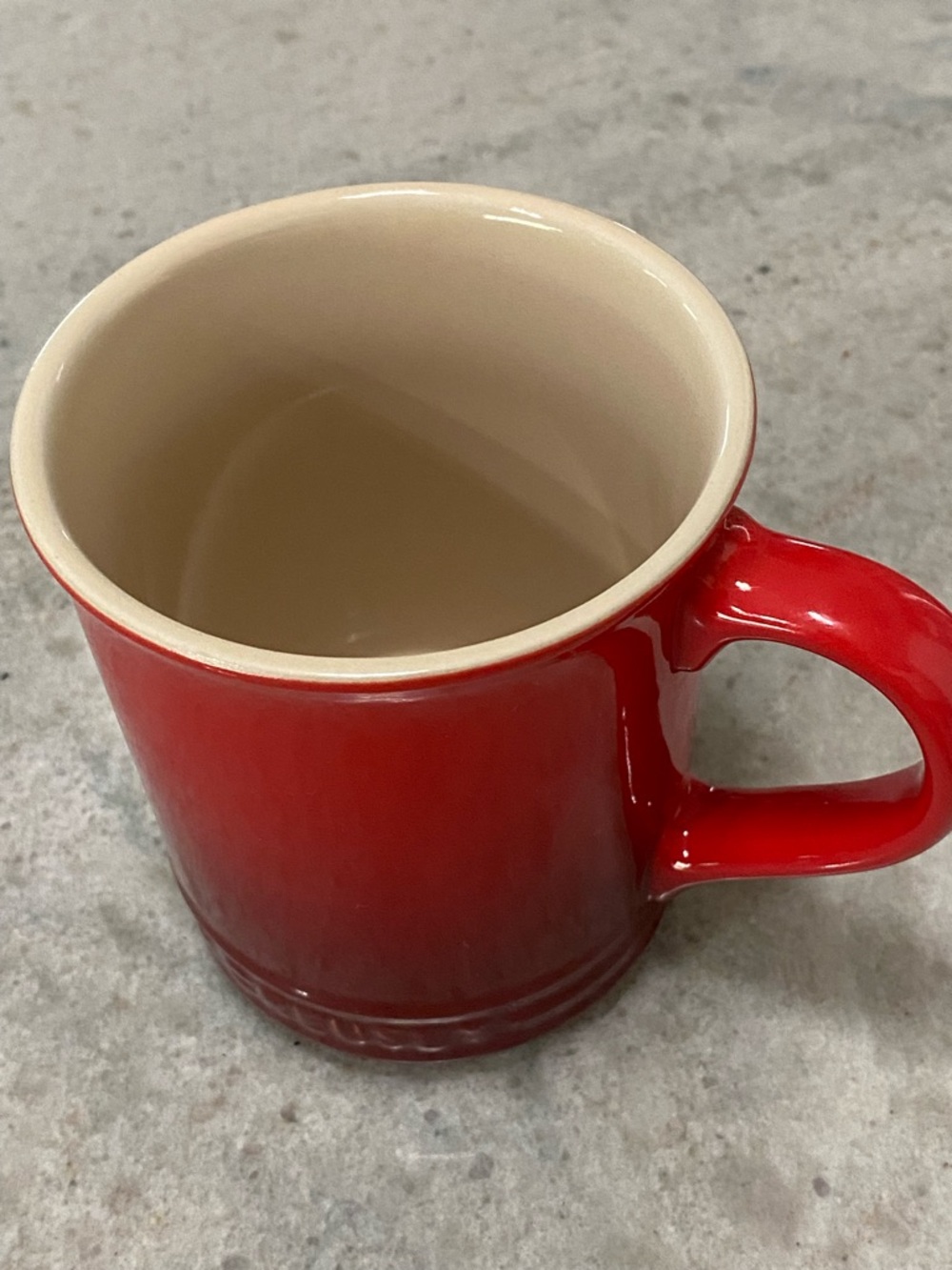 Le Creuset Cherry Red Mug - Picture 2 of 8